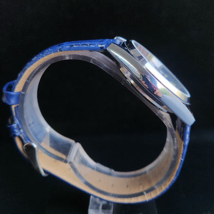 Vintage Mod Seiko 5 Automatic 17 Jewels Cal. 7009 Blue Face Blue Leather Band Day-Date Men's Wrist Watch Sk