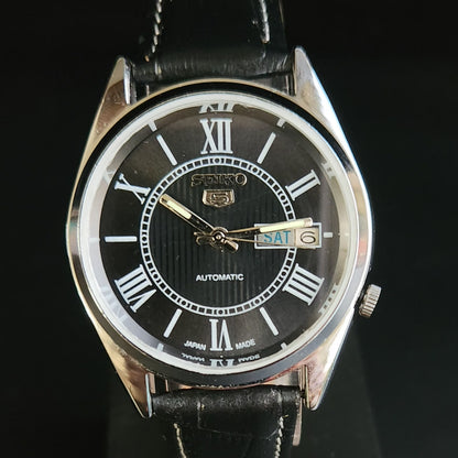 Vintage Mod  Seiko 5 Automatic 17 Jewels Cal. 7009 Black Face Black Leather Band Day-Date Men's Wrist Watch Sk