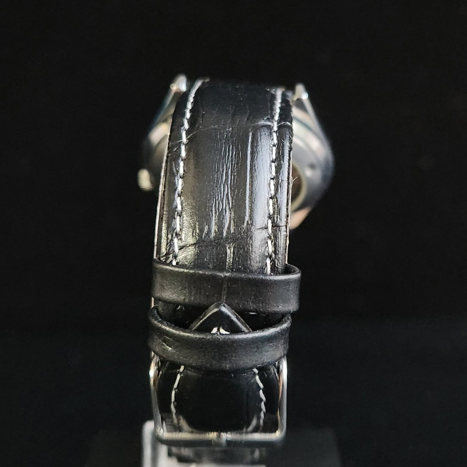 Vintage Mod  Seiko 5 Automatic 17 Jewels Cal. 7009 Black Face Black Leather Band Day-Date Men's Wrist Watch Sk