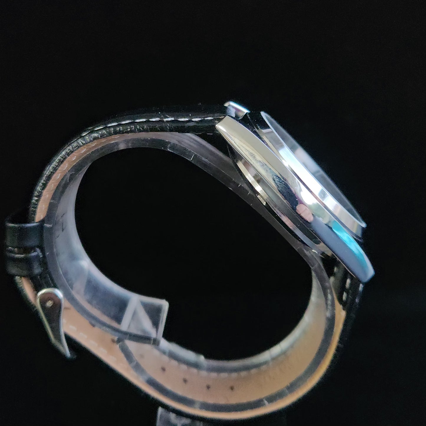 Vintage Mod  Seiko 5 Automatic 17 Jewels Cal. 7009 Black Face Black Leather Band Day-Date Men's Wrist Watch Sk