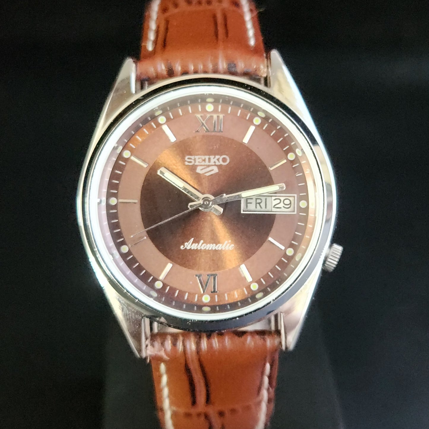 Vintage Mod Seiko 5 Automatic 17 Jewels Cal. 7009 Brown Face Brown Leather Band Day-Date Men's Wrist Watch Sk