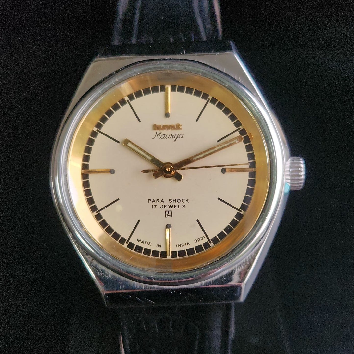 Vintage Original HMT Maurya Hand Winding 17 Jewels Golden Face Black Croco Leather Strap Men's Wrist Watch S93