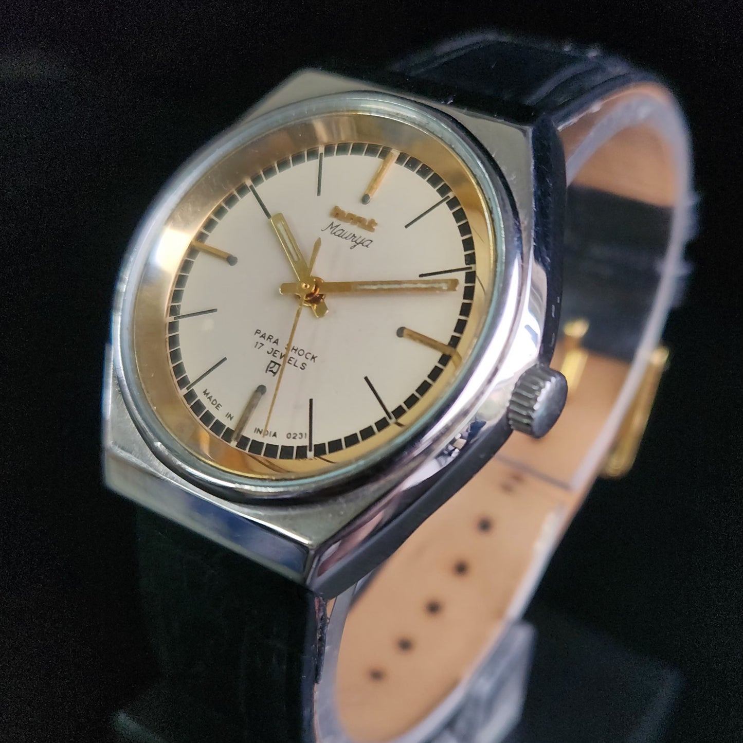 Vintage Original HMT Maurya Hand Winding 17 Jewels Golden Face Black Croco Leather Strap Men's Wrist Watch S93