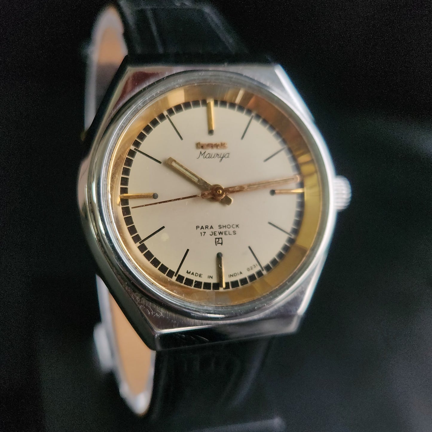 Vintage Original HMT Maurya Hand Winding 17 Jewels Golden Face Black Croco Leather Strap Men's Wrist Watch S93
