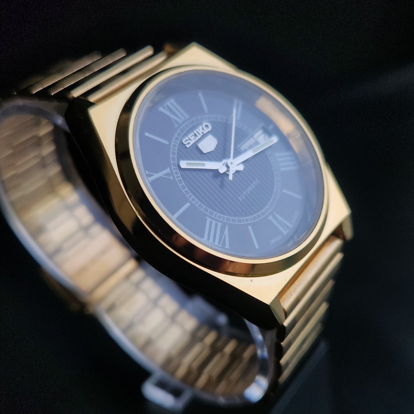 Vintage MOD Seiko 5 Gold Plated Automatic 17 Jewels Cal. 6309 Black Face Men's Wrist Watch S141