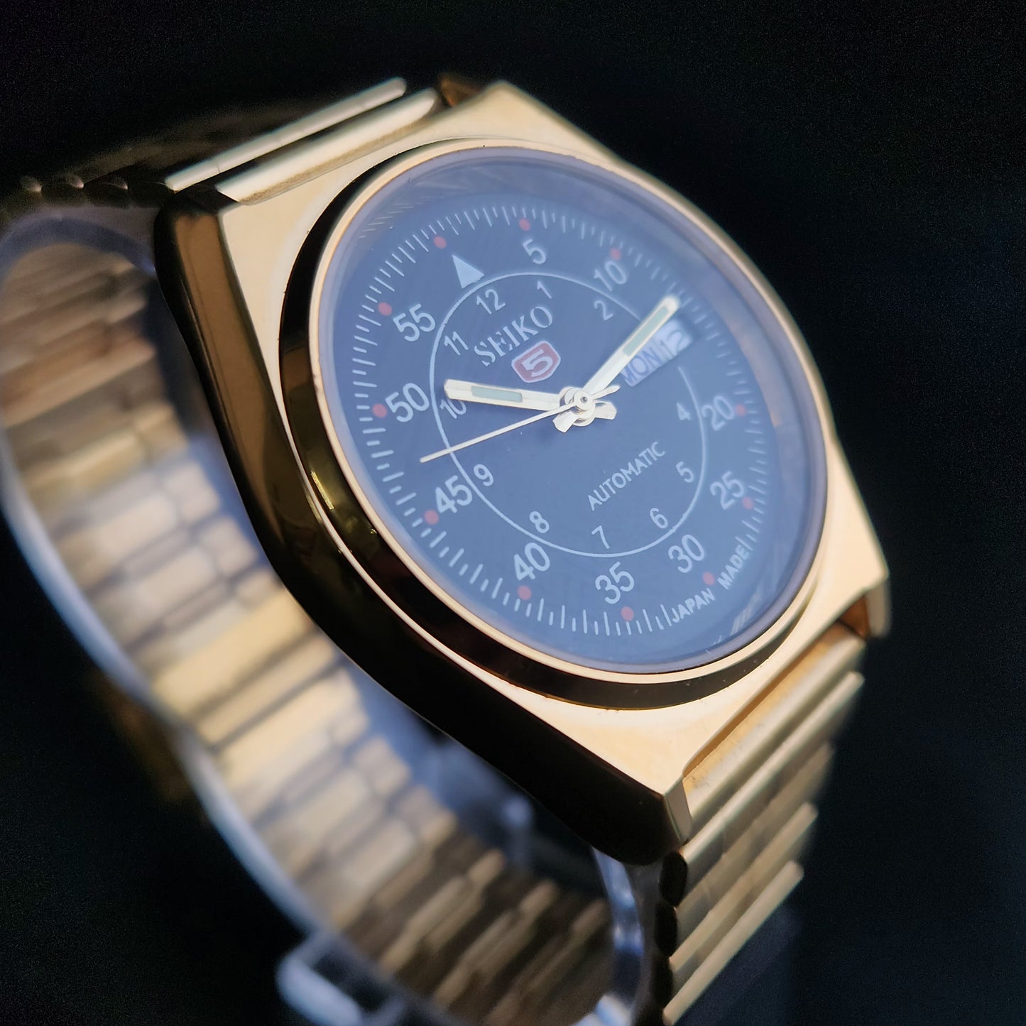 Vintage MOD Seiko 5 Gold Plated Automatic 17 Jewels Cal. 6309 Black Face Men's Wrist Watch S137