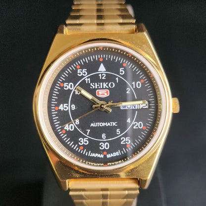 Vintage MOD Seiko 5 Gold Plated Automatic 17 Jewels Cal. 6309 Black Face Men's Wrist Watch S137