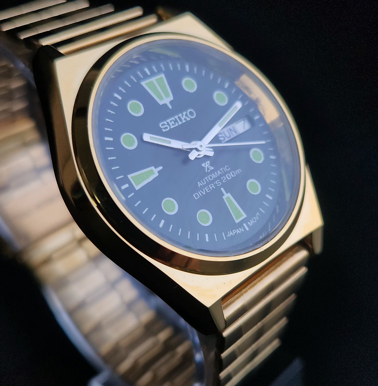 Vintage MOD Seiko 5 Gold Plated Automatic 17 Jewels Cal. 6309 Black Face Men's Wrist Watch S138