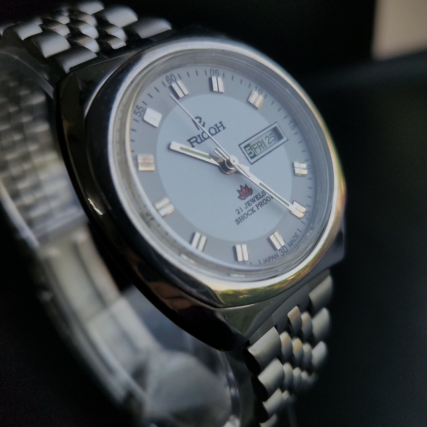 Vintage Ricoh R31 White Face Automatic 21 Jewels Jubliee Bracelet Men's Wrist Watch S144