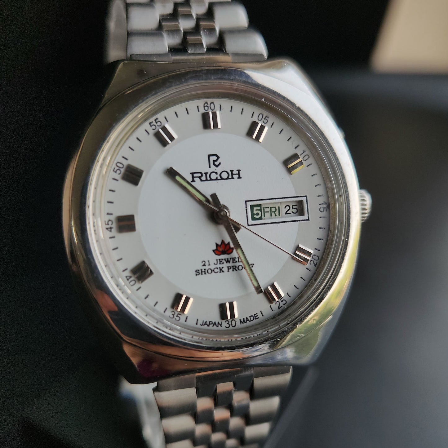Vintage Ricoh R31 White Face Automatic 21 Jewels Jubliee Bracelet Men's Wrist Watch S144