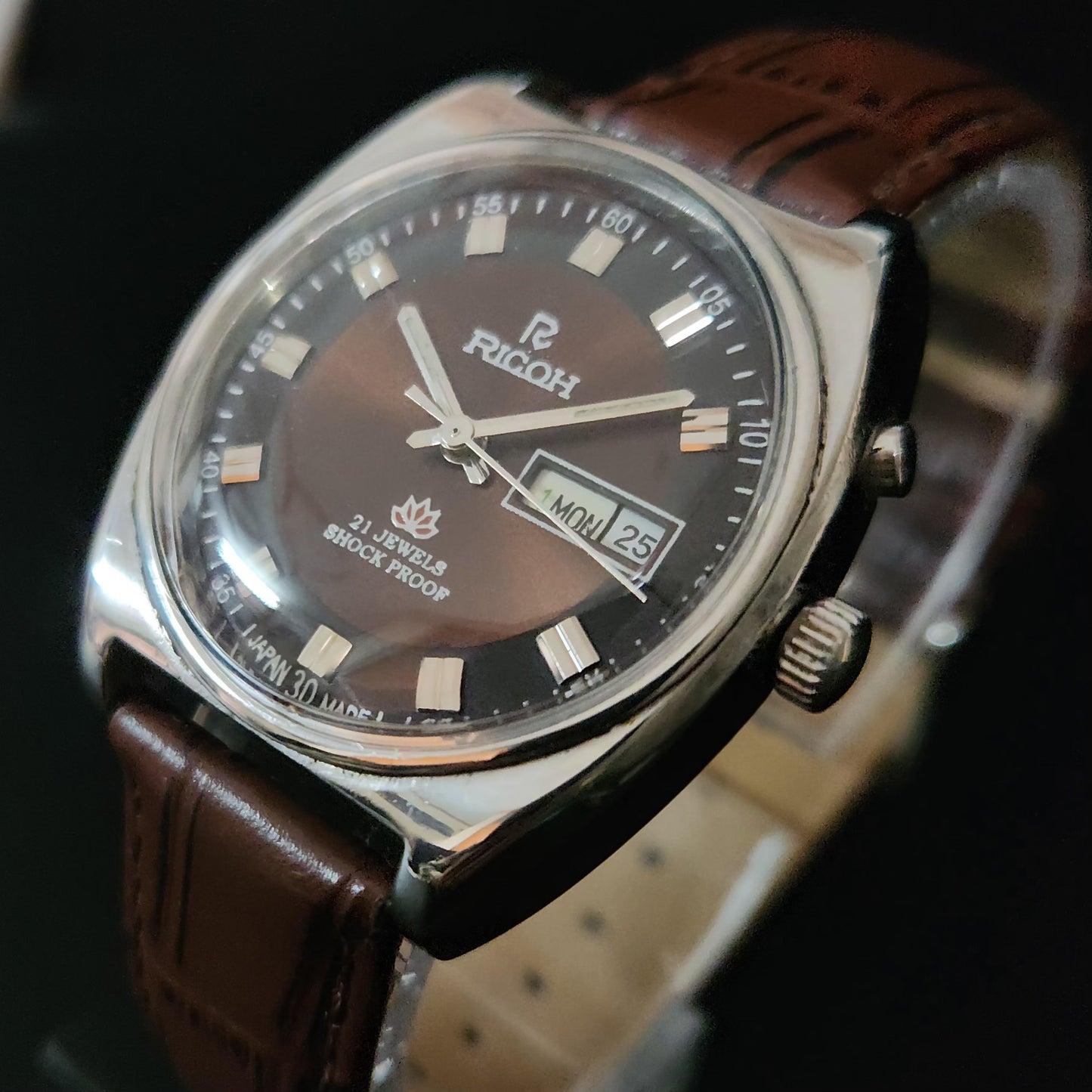 Vintage Ricoh R31 Brown Face Automatic 21 Jewels Brown Croco Leather Strap Men's Wrist Watch S152