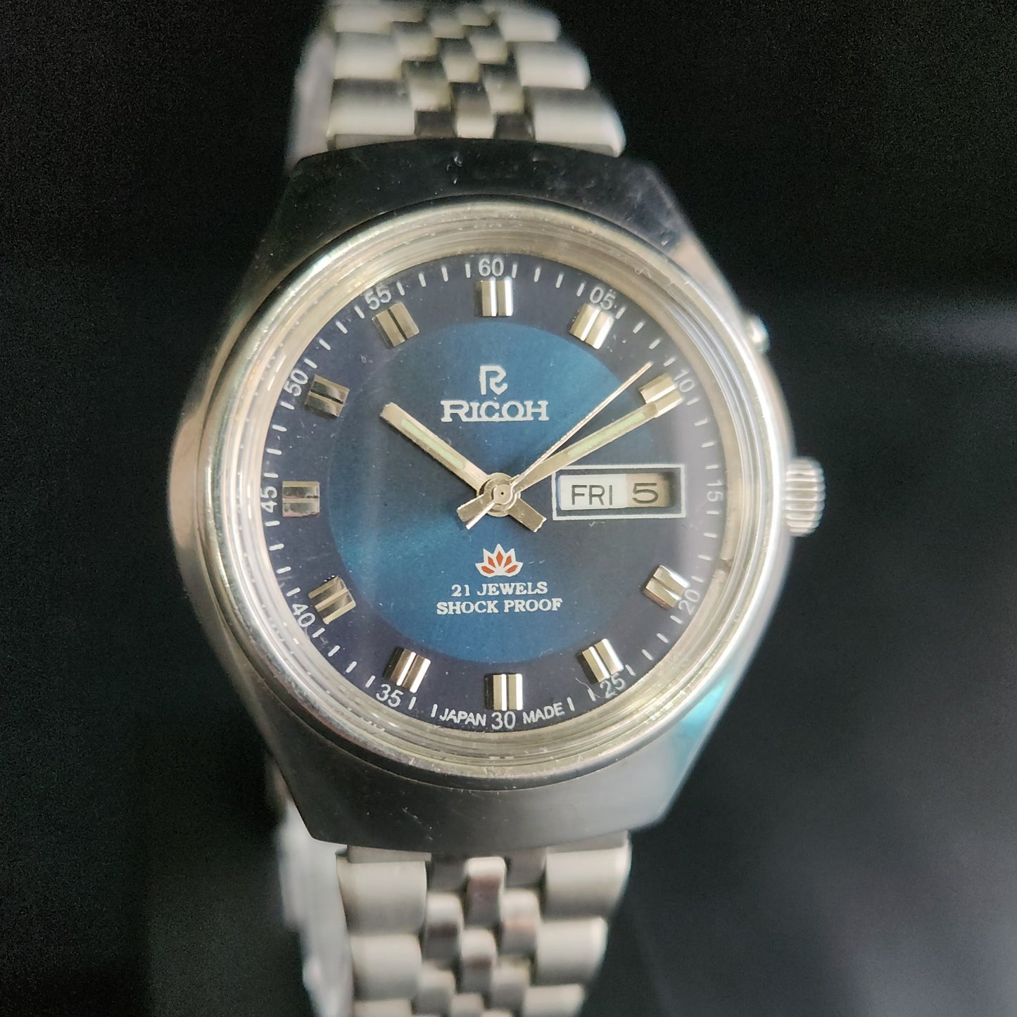 Vintage Ricoh R31 Blue Face Automatic 21 Jewels Jubliee Bracelet Men's Wrist Watch S149