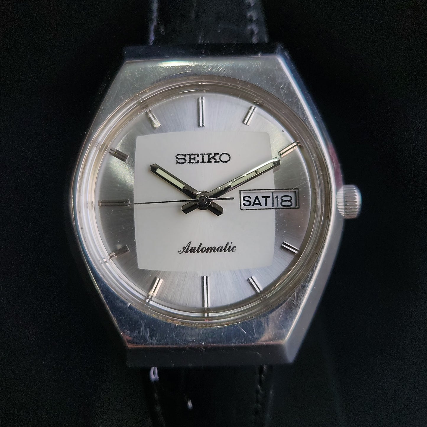 Vintage 1985 Original Seiko 5 Automatic 6309-8800 White Face Black Band 17 Jewels Day-Date Japanese Men's Wrist Watch S162