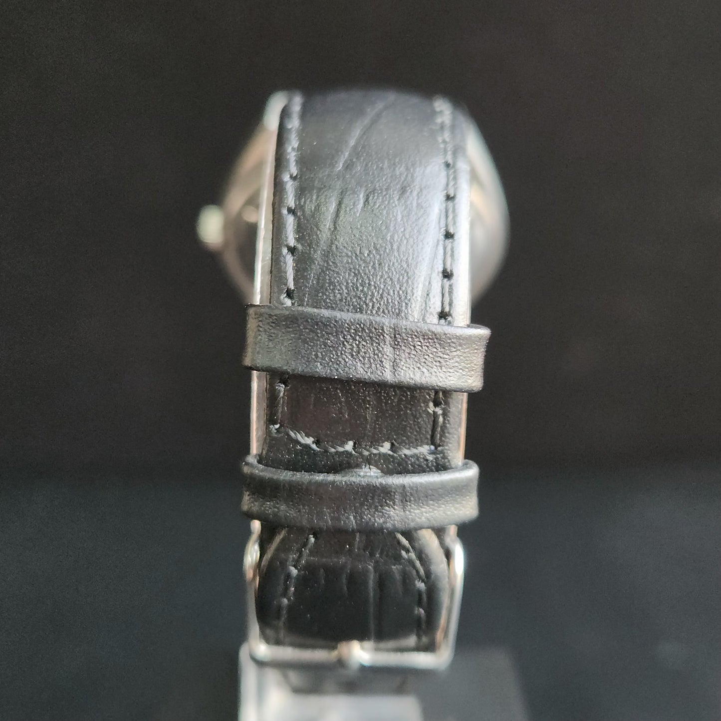 Vintage 1985 Original Seiko 5 Automatic 6309-8800 White Face Black Band 17 Jewels Day-Date Japanese Men's Wrist Watch S162