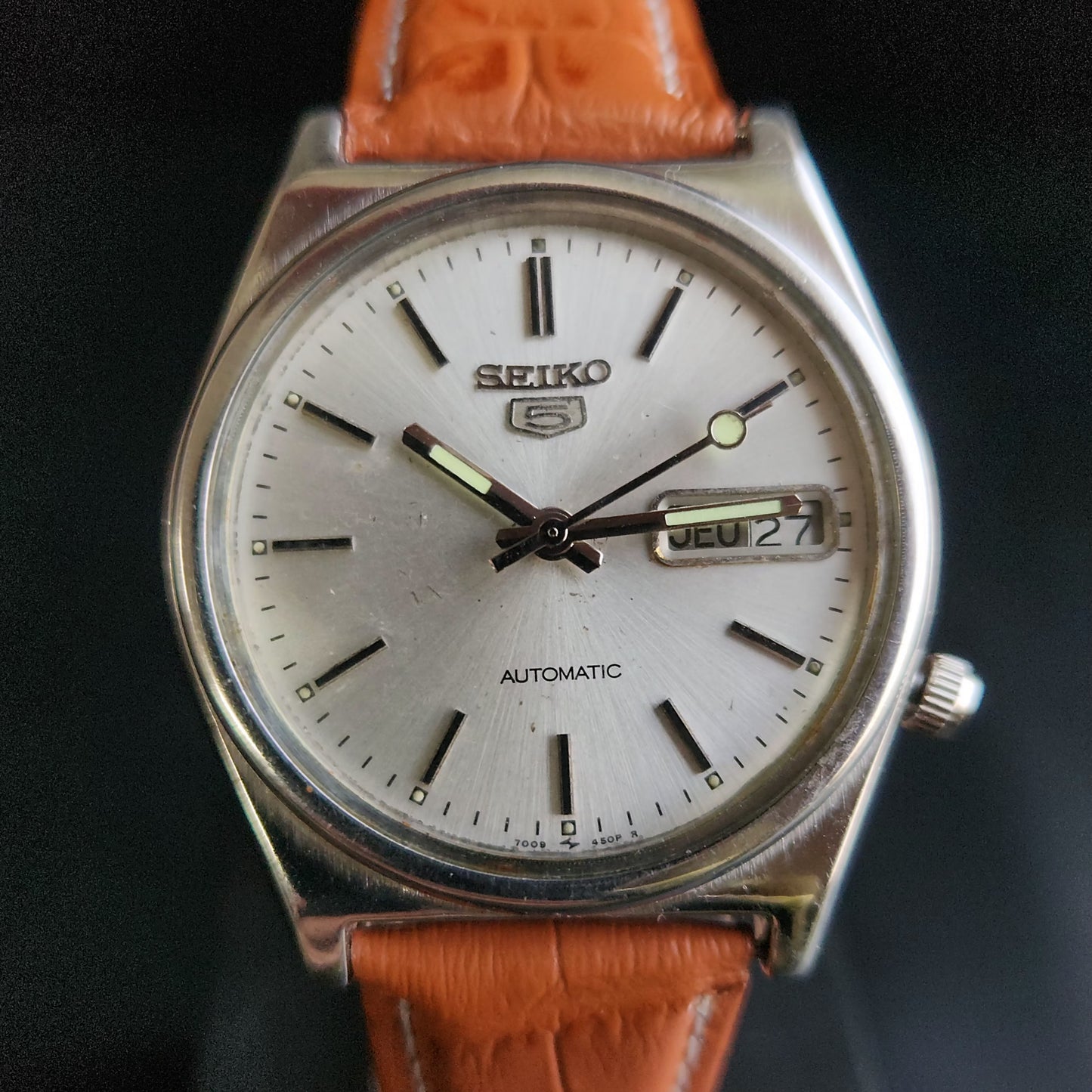 Vintage 1980 Original Seiko 5 Automatic 7009-316A White Face Brown Band 17 Jewels Day-Date Japanese Men's Wrist Watch S167