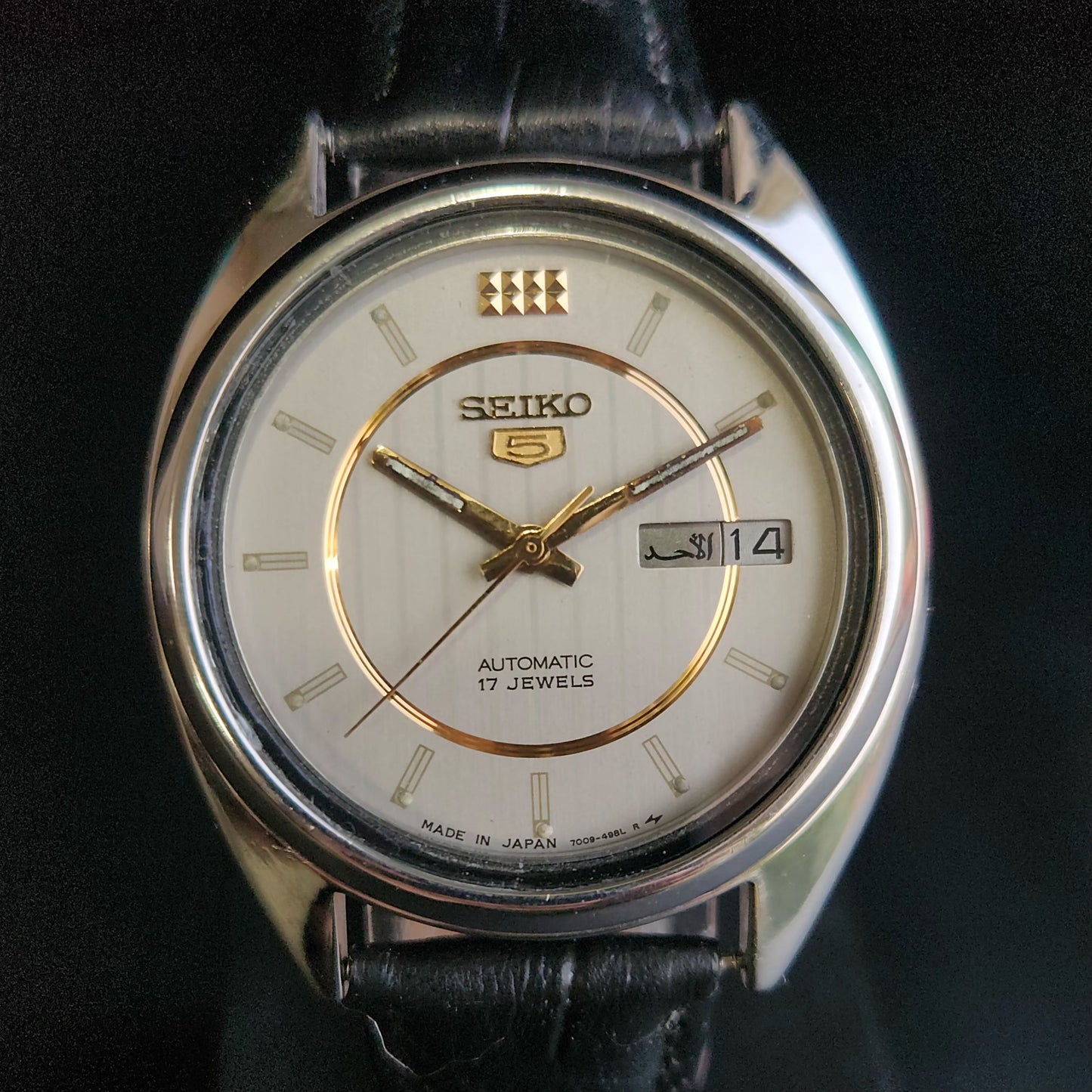 Vintage 1979 Original Seiko 5 Automatic 7009-3040 Grey Face Black Band 17 Jewels Day-Date Japanese Men's Wrist Watch S164