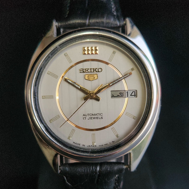 Vintage 1979 Original Seiko 5 Automatic 7009-3040 Grey Face Black Band 17 Jewels Day-Date Japanese Men's Wrist Watch S164
