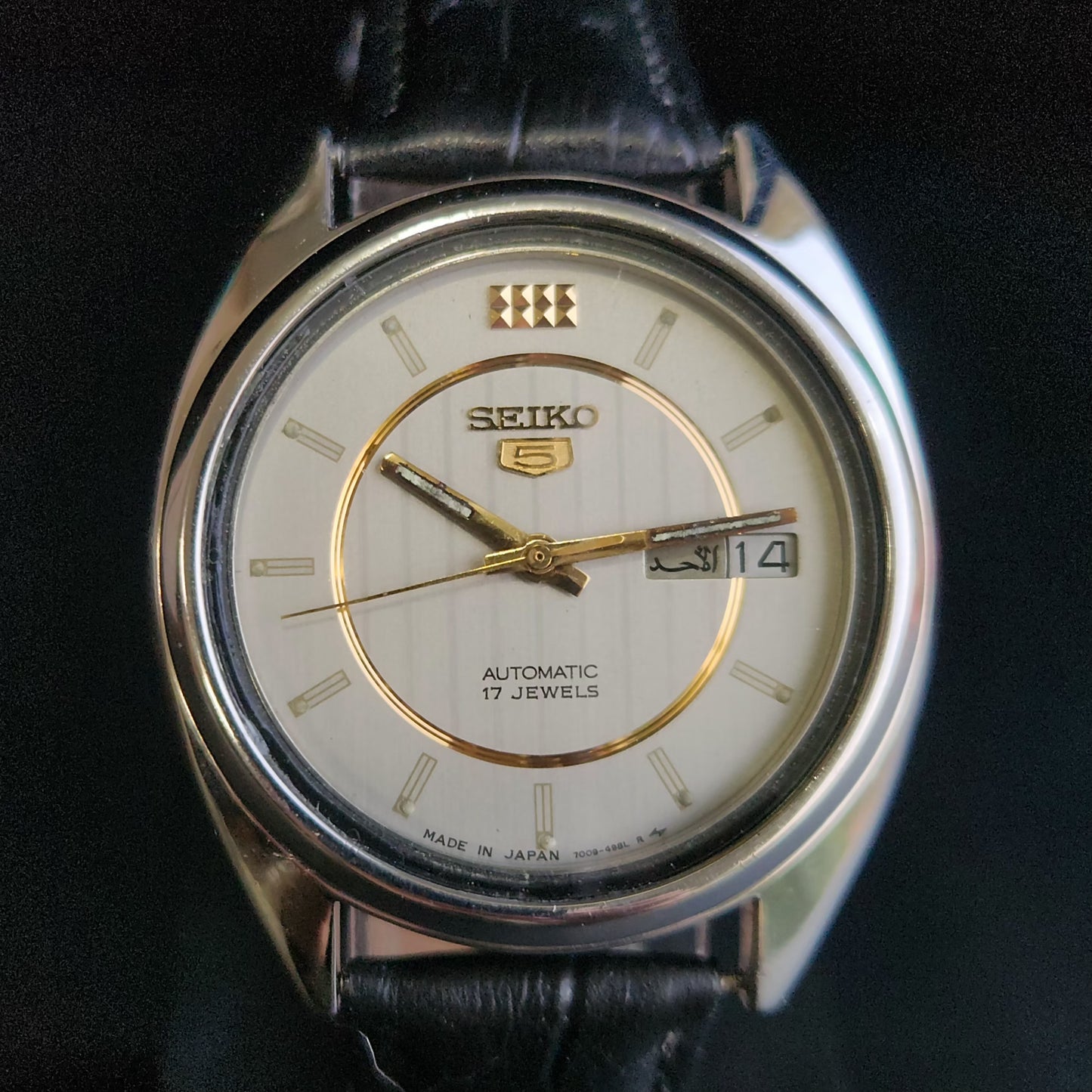 Vintage 1979 Original Seiko 5 Automatic 7009-3040 Grey Face Black Band 17 Jewels Day-Date Japanese Men's Wrist Watch S164