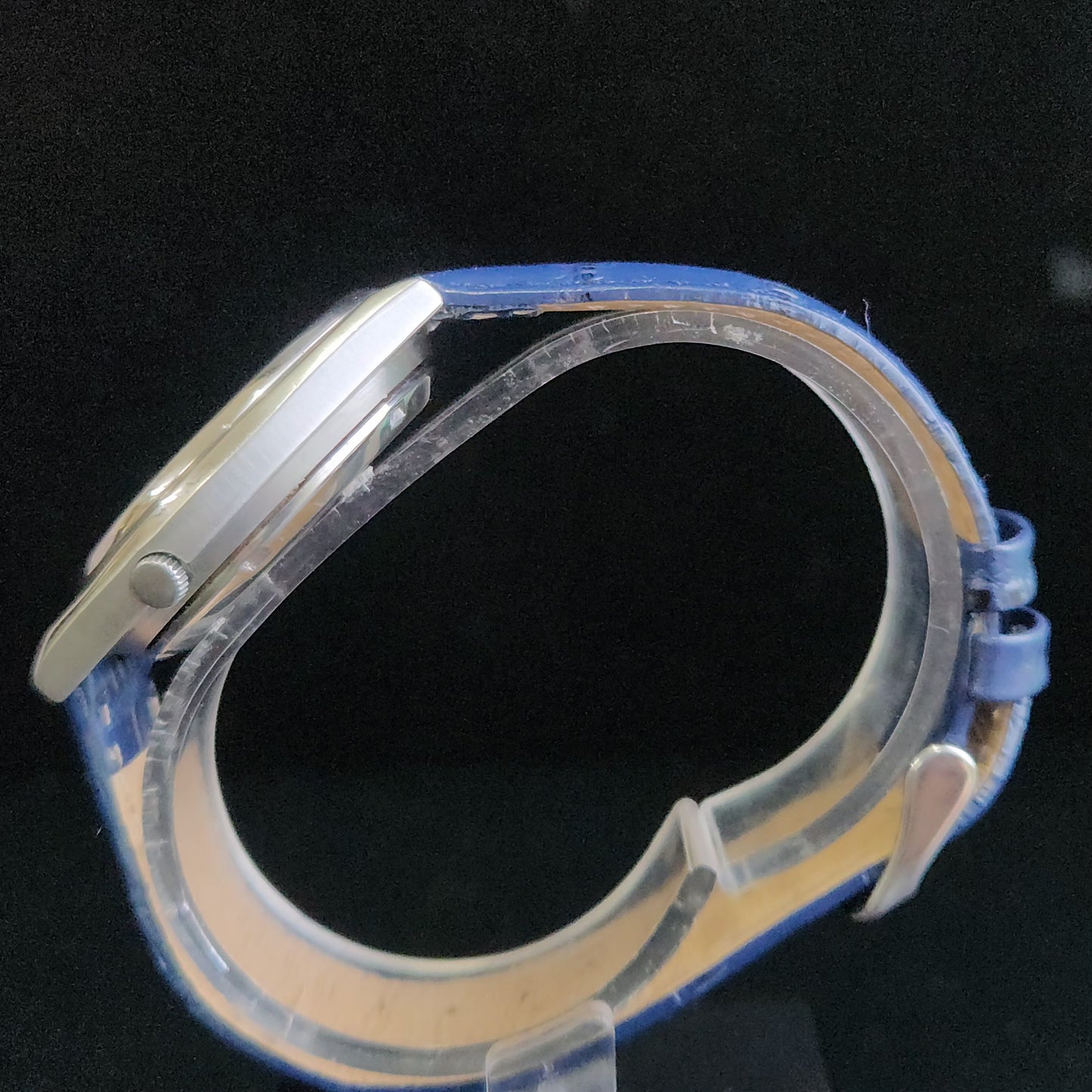 Vintage 1985 Original Seiko 5 Automatic 7009-3070 Blue Face Blue Band 17 Jewels Day-Date Japanese Men's Wrist Watch S157