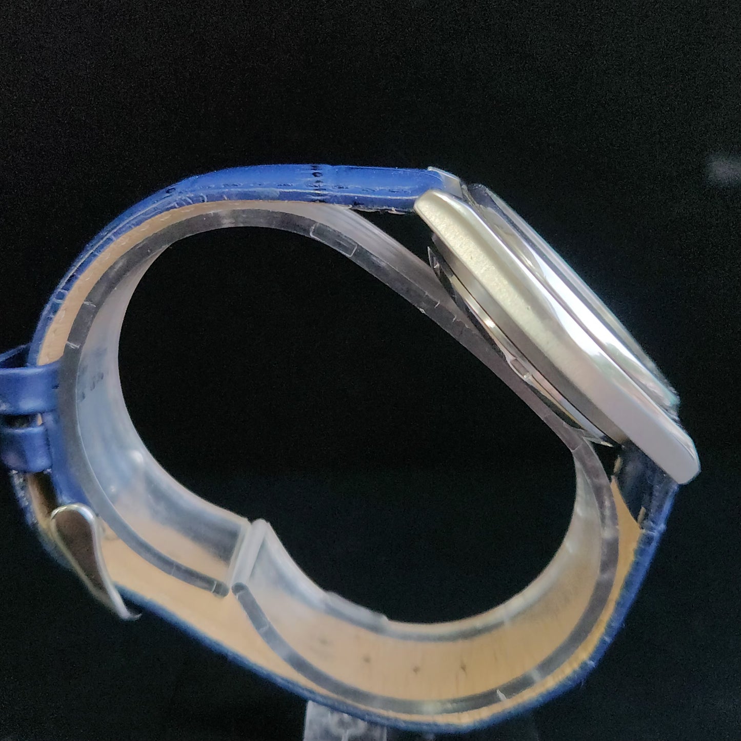 Vintage 1985 Original Seiko 5 Automatic 7009-3070 Blue Face Blue Band 17 Jewels Day-Date Japanese Men's Wrist Watch S157