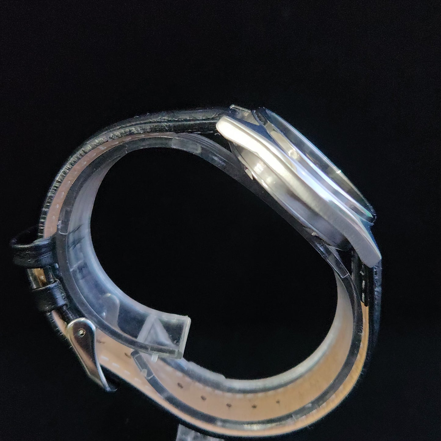 Vintage 1984 Original Seiko 5 Automatic 7009-6001 Black Face Black Band 21 Jewels Day-Date Japanese Men's Wrist Watch S158