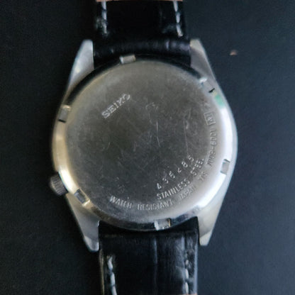 Vintage 1984 Original Seiko 5 Automatic 7009-6001 Black Face Black Band 21 Jewels Day-Date Japanese Men's Wrist Watch S158