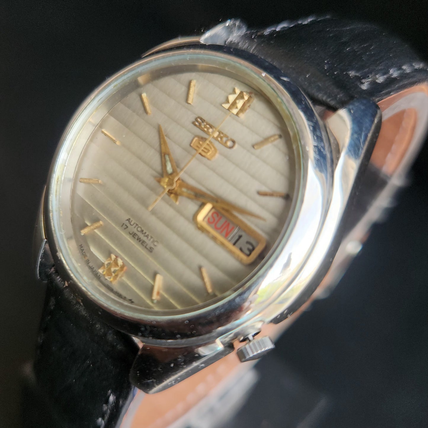 Vintage 1980 Original Seiko 5 Automatic 7009-3160 Silver Face Black Band 17 Jewels Day-Date Japanese Men's Wrist Watch S160