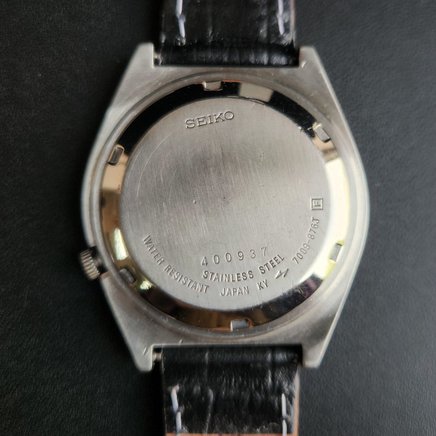 Vintage 1984 Original Seiko 5 Automatic 6309-876J Grey Face Black Band 17 Jewels Day-Date Japanese Men's Wrist Watch S165