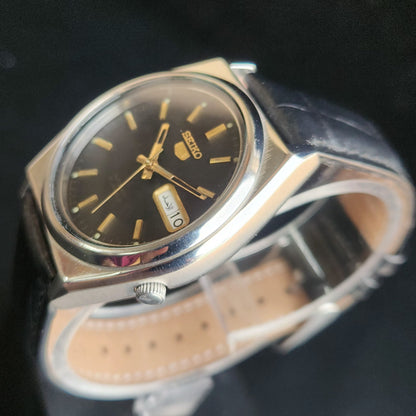 Vintage 2000 Original Seiko 5 Automatic 7S26-8760 Black Face Black Band 21 Jewels Day-Date Japanese Men's Wrist Watch S156