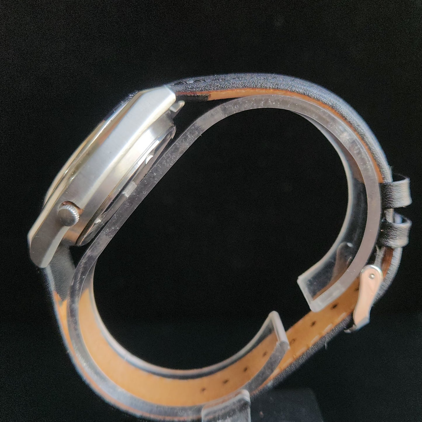 Vintage 1982 Original Seiko 5 Automatic 7009-8760 Off White Face Black Band 17 Jewels Day-Date Japanese Men's Wrist Watch S159