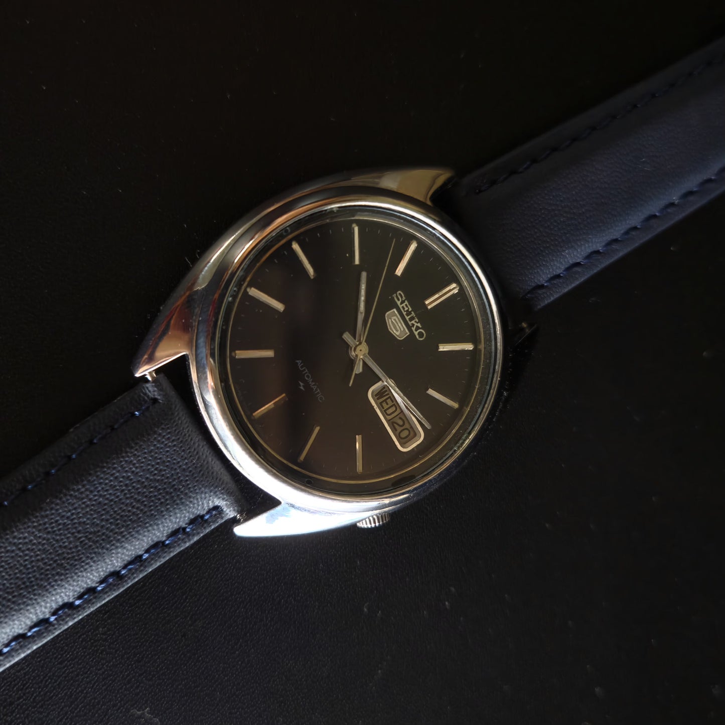 Vintage 1980 Original Seiko 5 Automatic 7009-3130 Black Face 17 Jewels Day-Date Japanese Men's Wrist Watch OG3