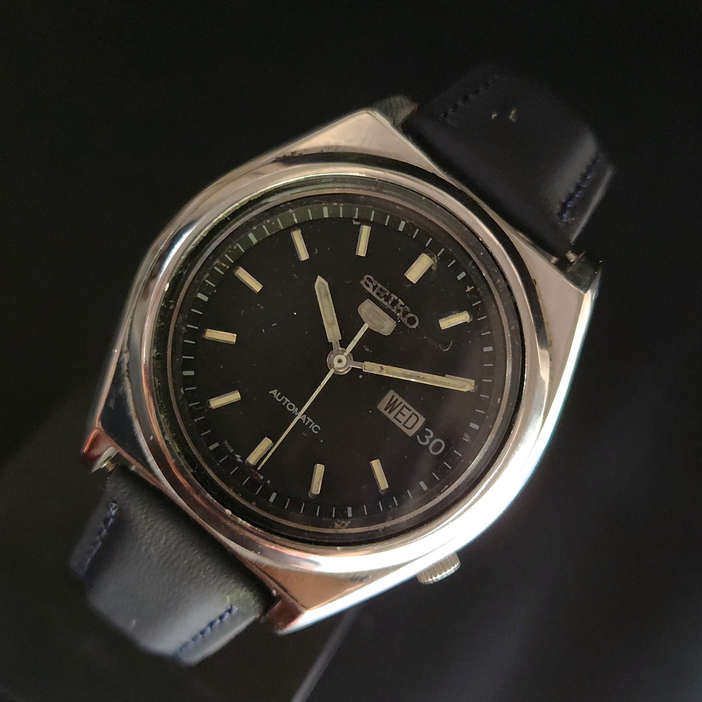 Vintage 1980 Original Seiko 5 Automatic 7009-876A Black Face 17 Jewels Day-Date Japanese Men's Wrist Watch OG5