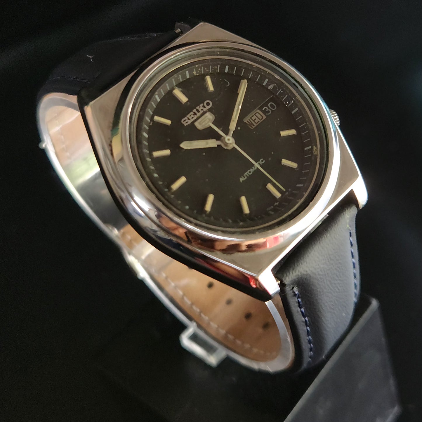 Vintage 1980 Original Seiko 5 Automatic 7009-876A Black Face 17 Jewels Day-Date Japanese Men's Wrist Watch OG5