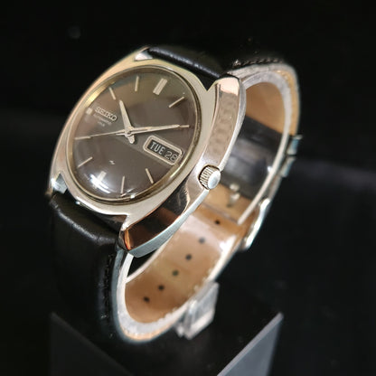 Vintage 1980 Original Seiko 5 Automatic 7006-7080 Black Face 19 Jewels Day-Date Japanese Men's Wrist Watch 0G6