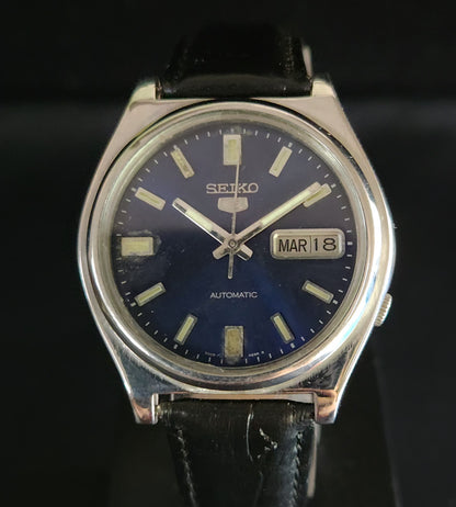 Vintage 1980 Original Seiko 5 Automatic 7009-3160 blue Face 17 Jewels Day-Date Japanese Men's Wrist Watch OG7