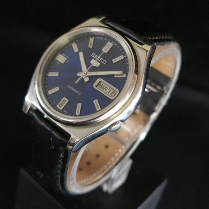 Vintage 1980 Original Seiko 5 Automatic 7009-3160 blue Face 17 Jewels Day-Date Japanese Men's Wrist Watch OG7