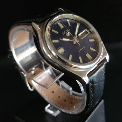 Vintage 1980 Original Seiko 5 Automatic 7009-3160 blue Face 17 Jewels Day-Date Japanese Men's Wrist Watch OG7