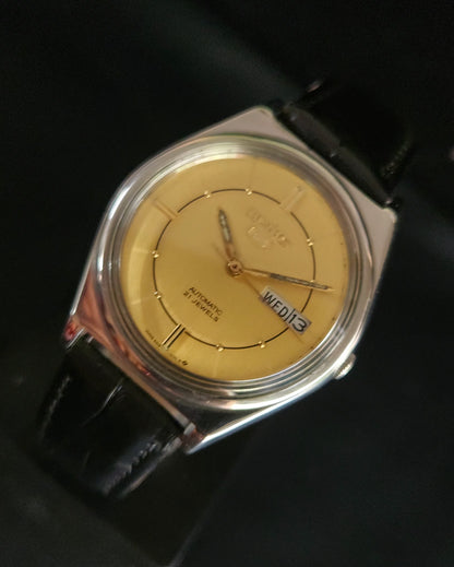 Vintage 1980 Original Seiko 5 Automatic 6319-7030 GOLD Face 21 Jewels Day-Date Japanese Men's Wrist Watch OG8