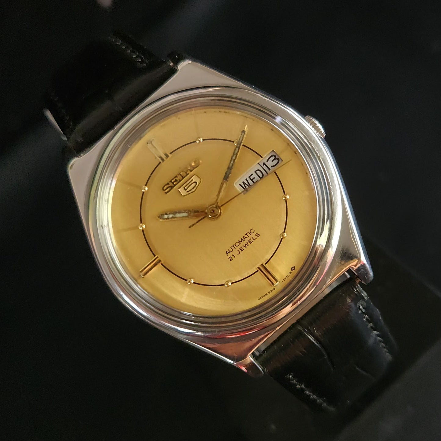 Vintage 1980 Original Seiko 5 Automatic 6319-7030 GOLD Face 21 Jewels Day-Date Japanese Men's Wrist Watch OG8