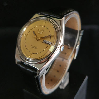 Vintage 1980 Original Seiko 5 Automatic 6319-7030 GOLD Face 21 Jewels Day-Date Japanese Men's Wrist Watch OG8