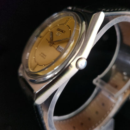 Vintage 1980 Original Seiko 5 Automatic 6319-7030 GOLD Face 21 Jewels Day-Date Japanese Men's Wrist Watch OG8