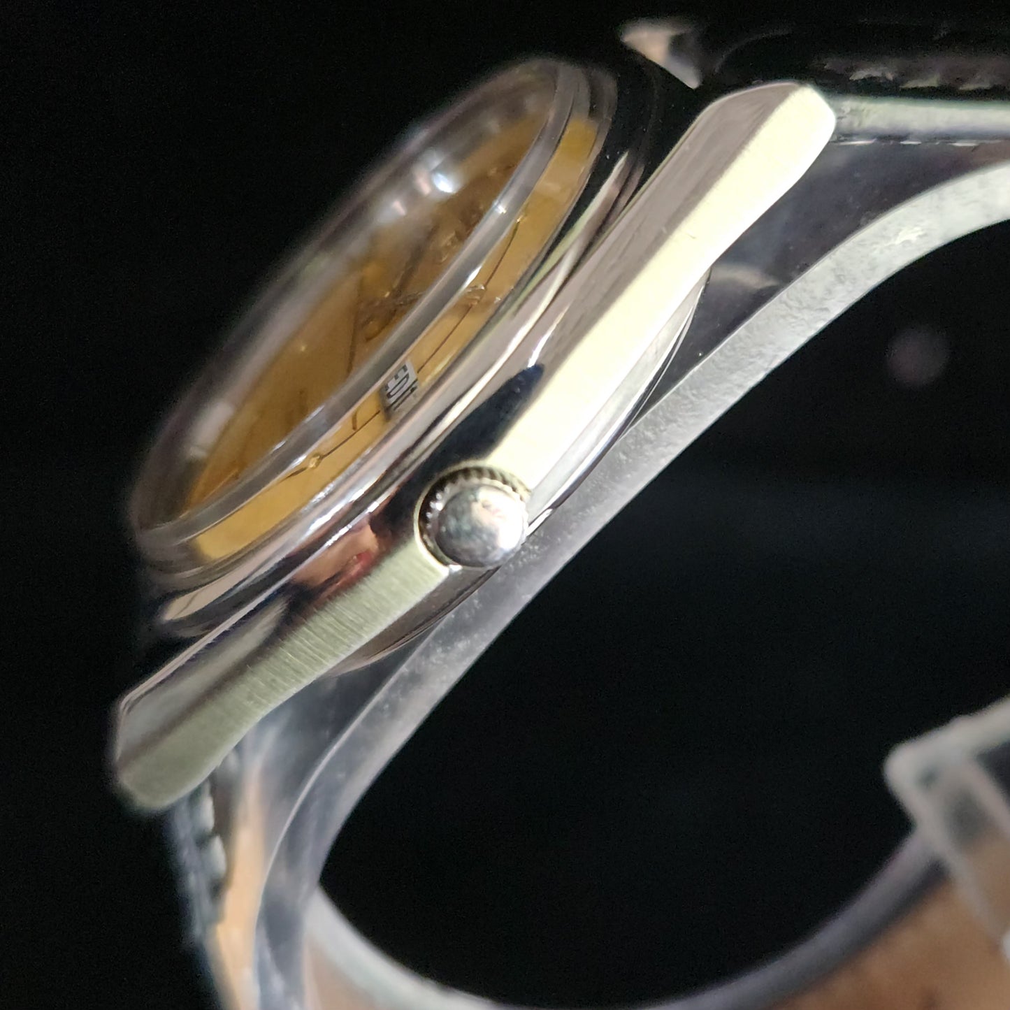 Vintage 1980 Original Seiko 5 Automatic 6319-7030 GOLD Face 21 Jewels Day-Date Japanese Men's Wrist Watch OG8