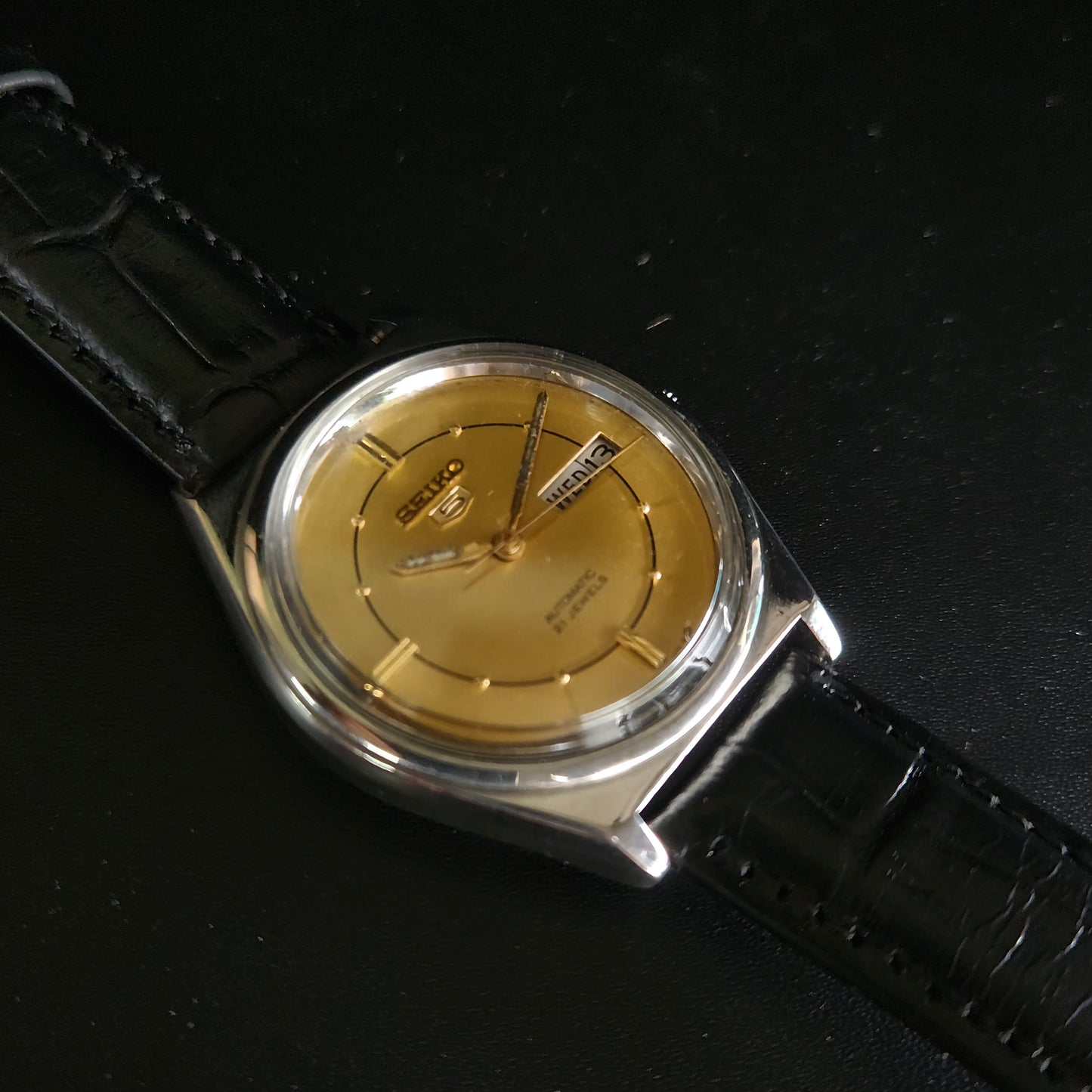 Vintage 1980 Original Seiko 5 Automatic 6319-7030 GOLD Face 21 Jewels Day-Date Japanese Men's Wrist Watch OG8