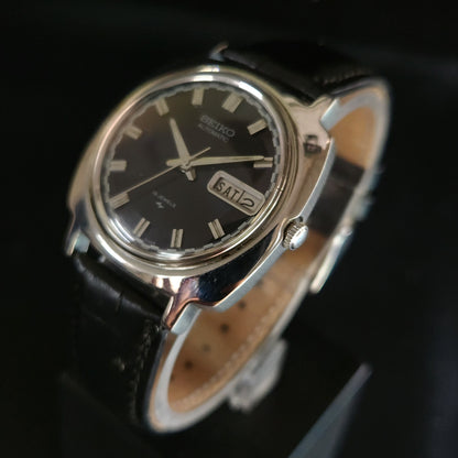 Vintage 1980 Original Seiko 5 Automatic 7005-7130 blue Face 19 Jewels Day-Date Japanese Men's Wrist Watch OG9