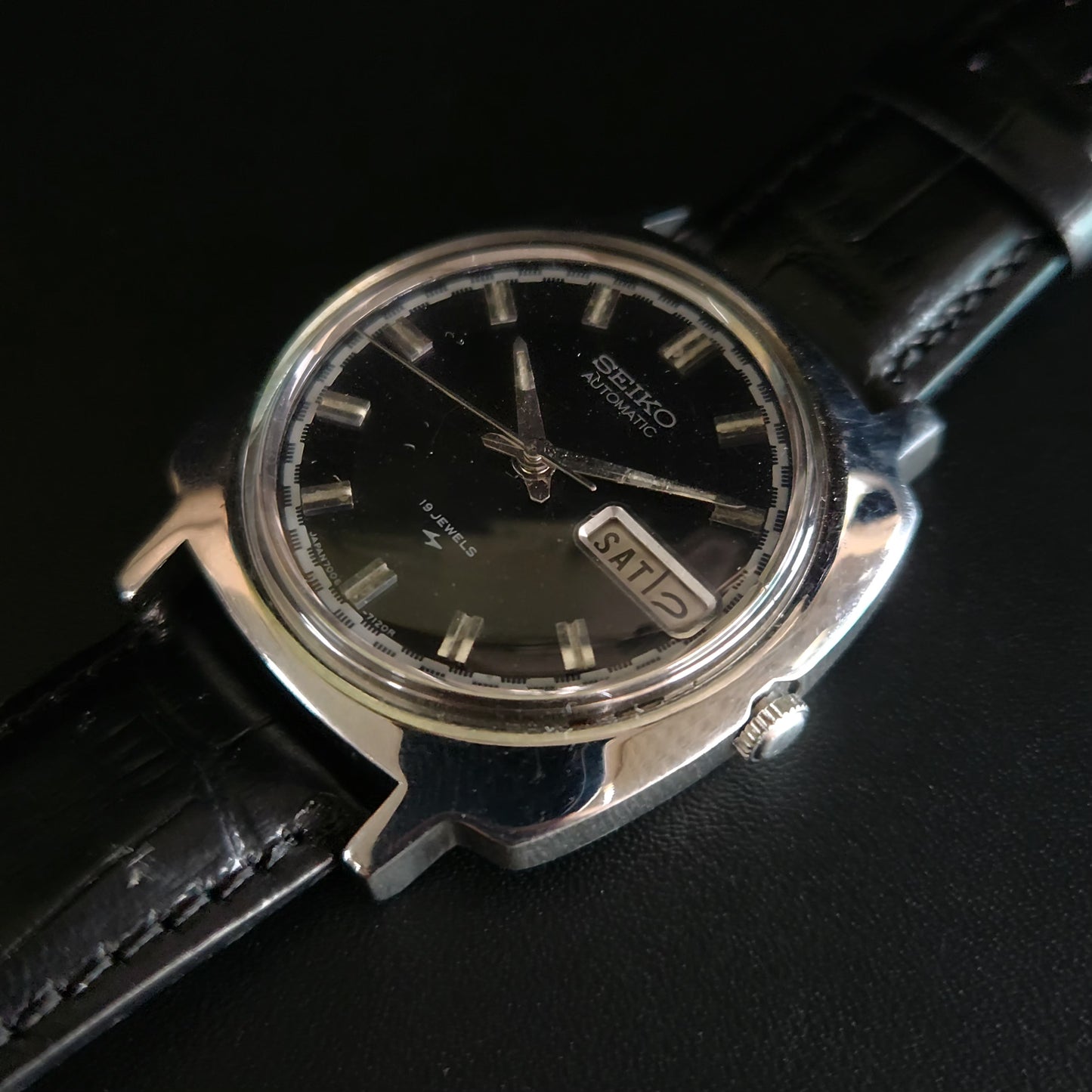 Vintage 1980 Original Seiko 5 Automatic 7005-7130 blue Face 19 Jewels Day-Date Japanese Men's Wrist Watch OG9