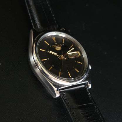 Vintage 1980 Original Seiko 5 Automatic 7009-550A GOLD black 17 Jewels Day-Date Japanese Men's Wrist Watch OG10