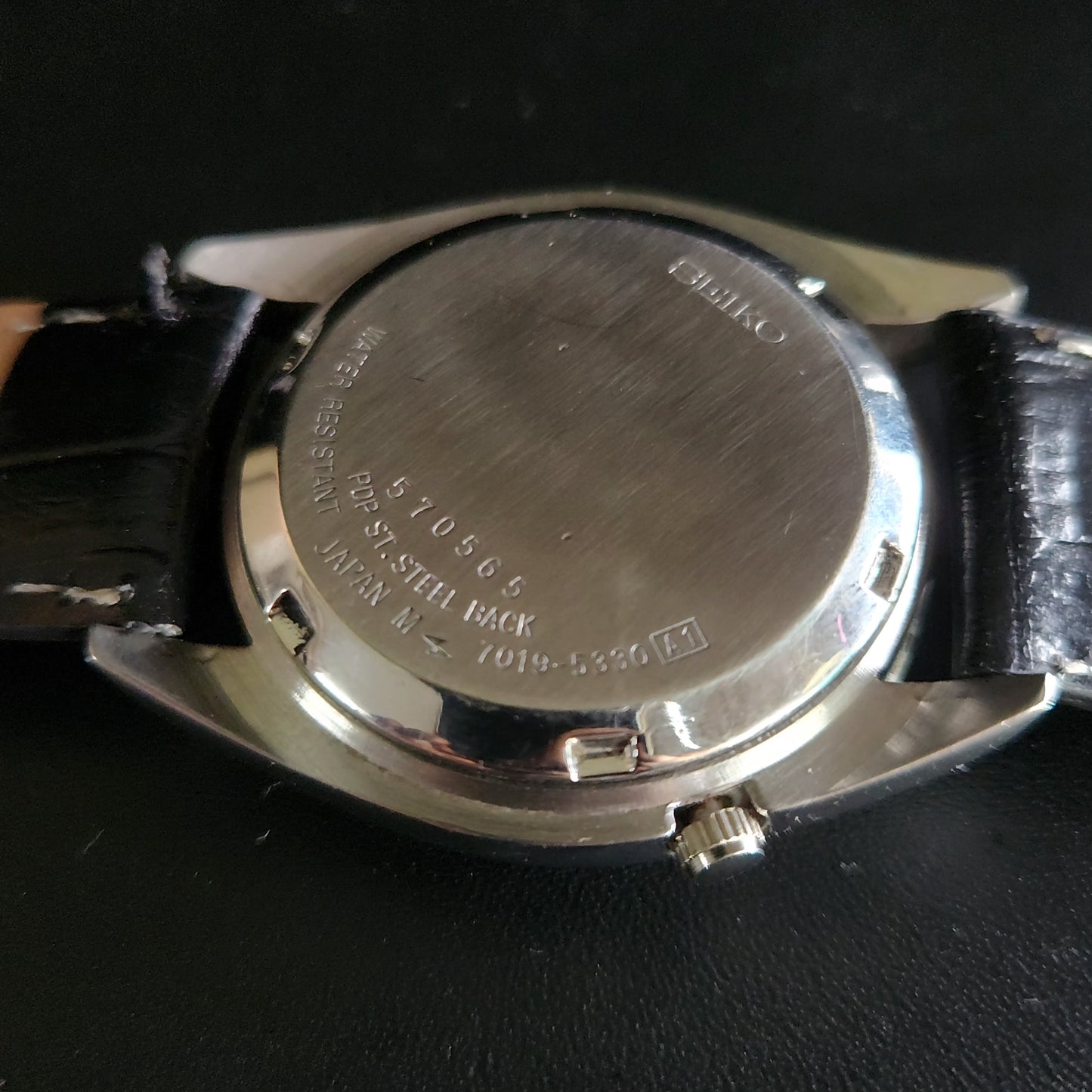 Vintage 1980 Original Seiko 5 Automatic 7019-5330 black face 21 Jewels Day-Date Japanese Men's Wrist Watch OG11