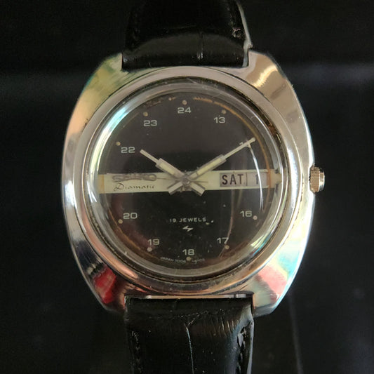 Vintage 1972 Original Seiko 5 Automatic 7006-7090 black face 19 Jewels Day-Date Japanese Men's Wrist Watch OG12