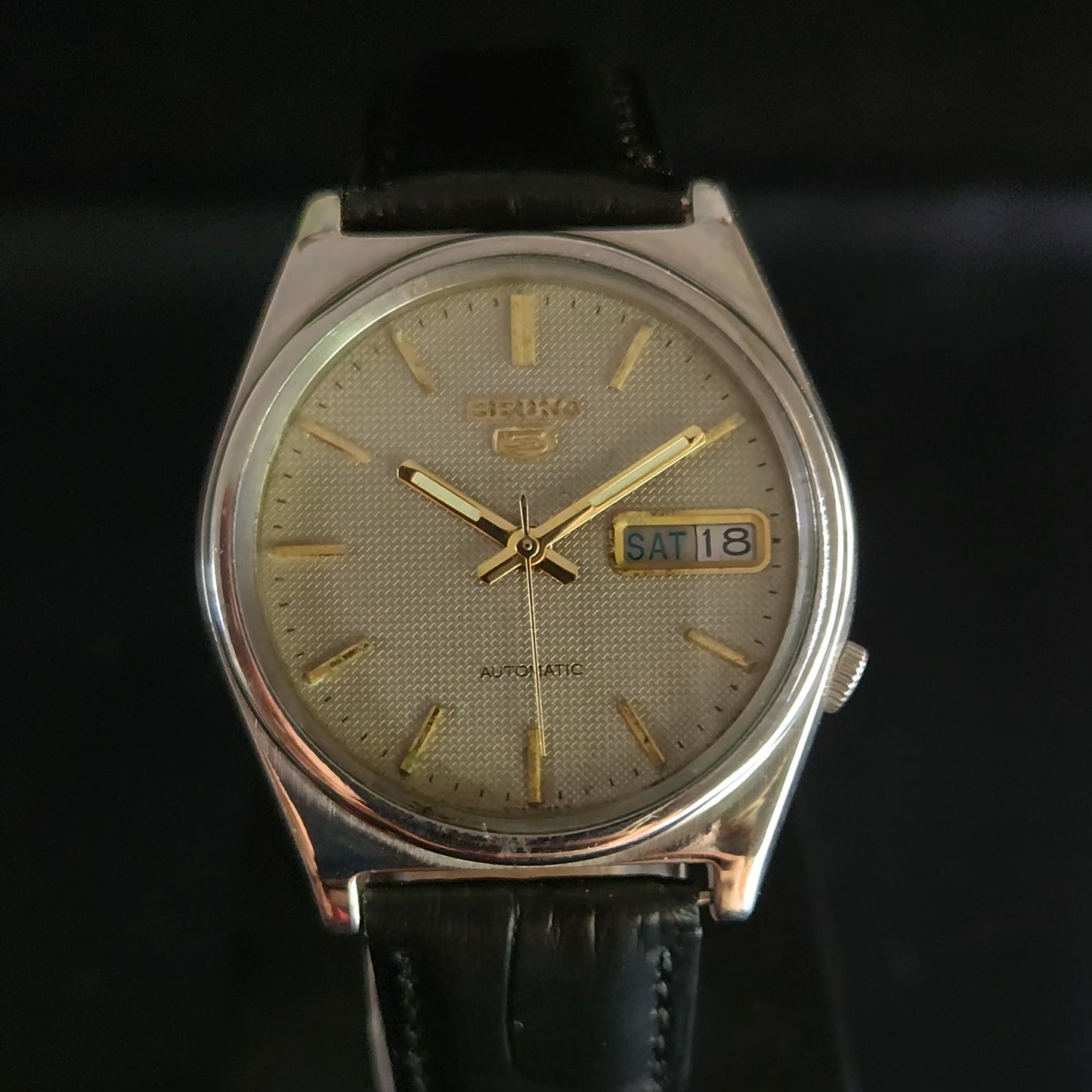 Vintage 1980 Original Seiko 5 Automatic 7009-6001 Grey face 17 Jewels Day-Date Japanese Men's Wrist Watch OG13