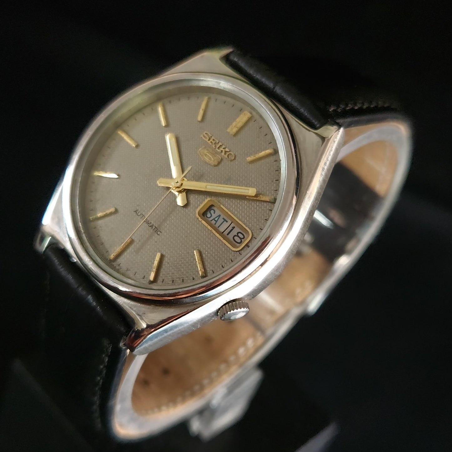 Vintage 1980 Original Seiko 5 Automatic 7009-6001 Grey face 17 Jewels Day-Date Japanese Men's Wrist Watch OG13